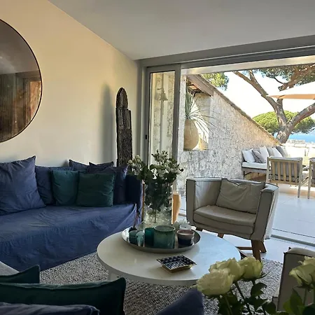 Villa - For Rent - 2179 *